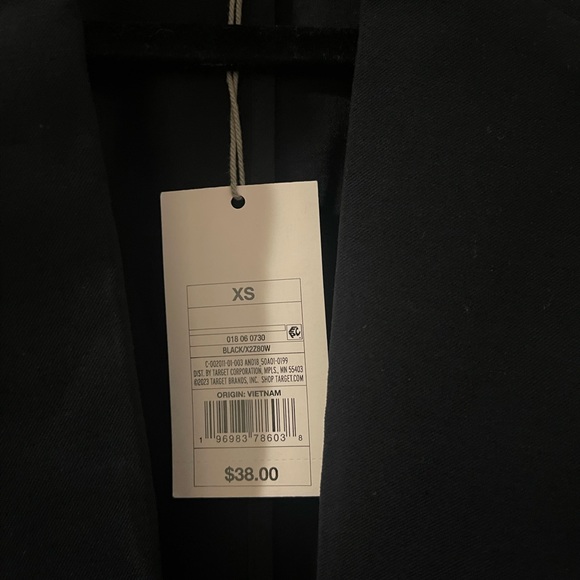 Black XS Blazer - Picture 3 of 4